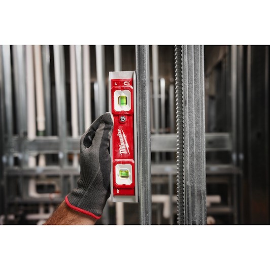 Nivelă Milwaukee LED Torpedo 23 cm magnetică